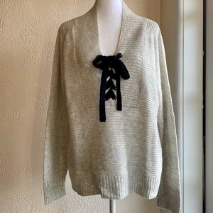 Lucky Brand light gray sweater with black bow detail Size M